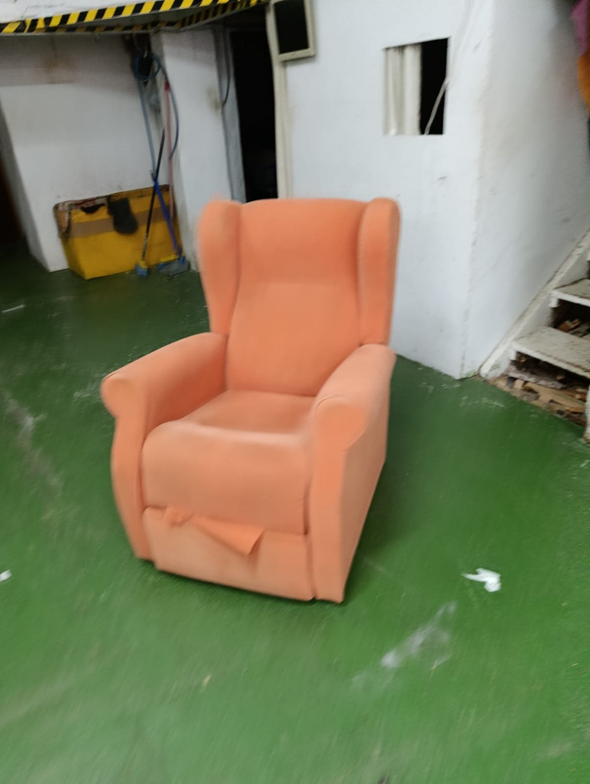 Sillón orejero antes